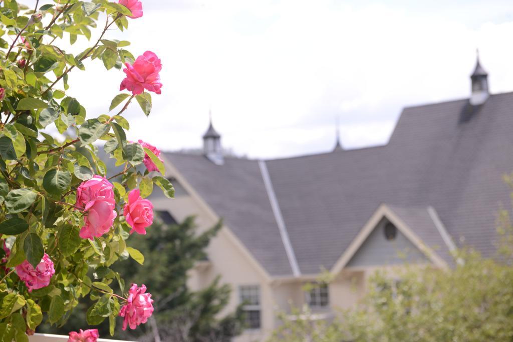 Hounds Tooth Inn Oakhurst Extérieur photo