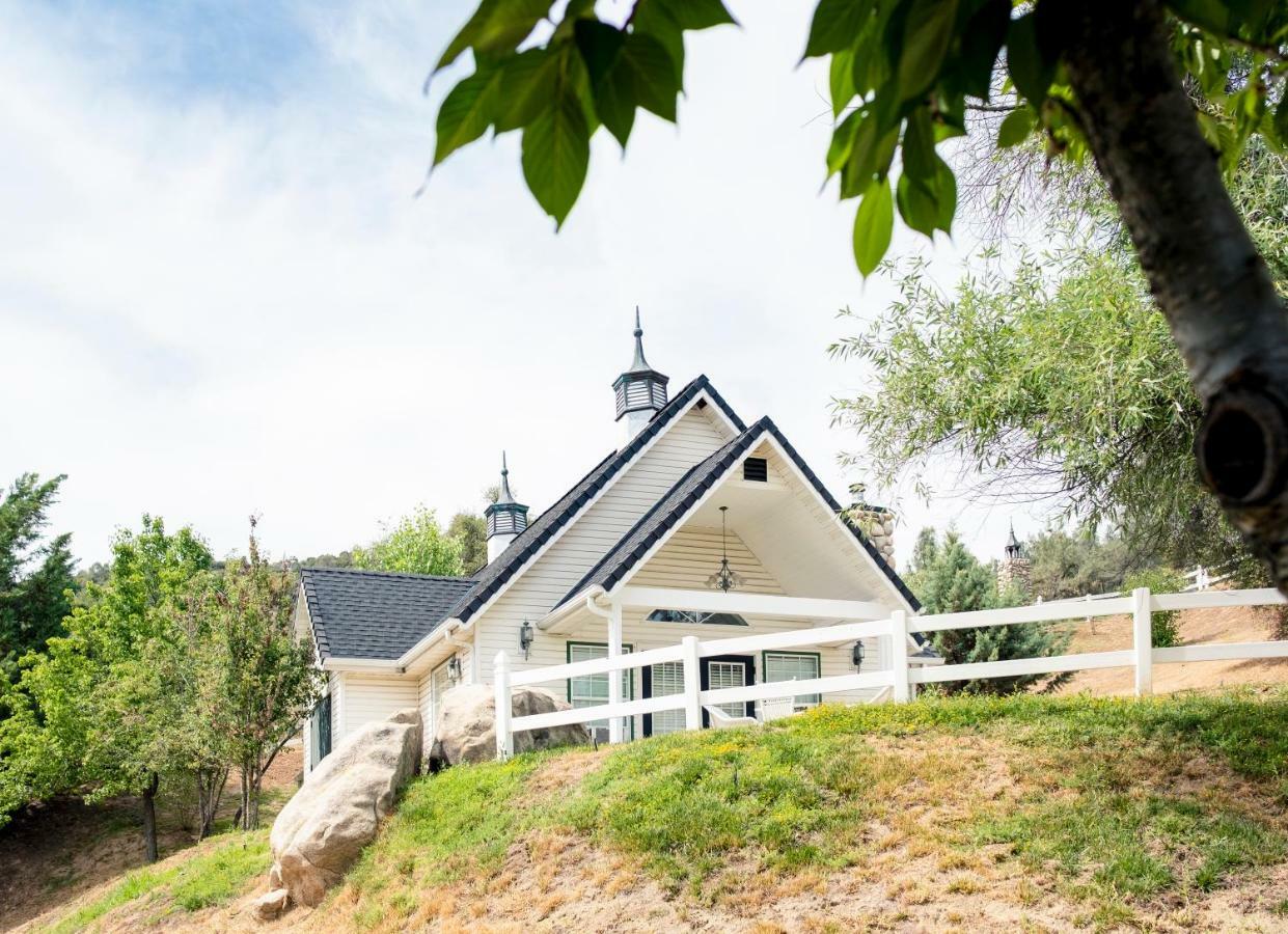 Hounds Tooth Inn Oakhurst Extérieur photo