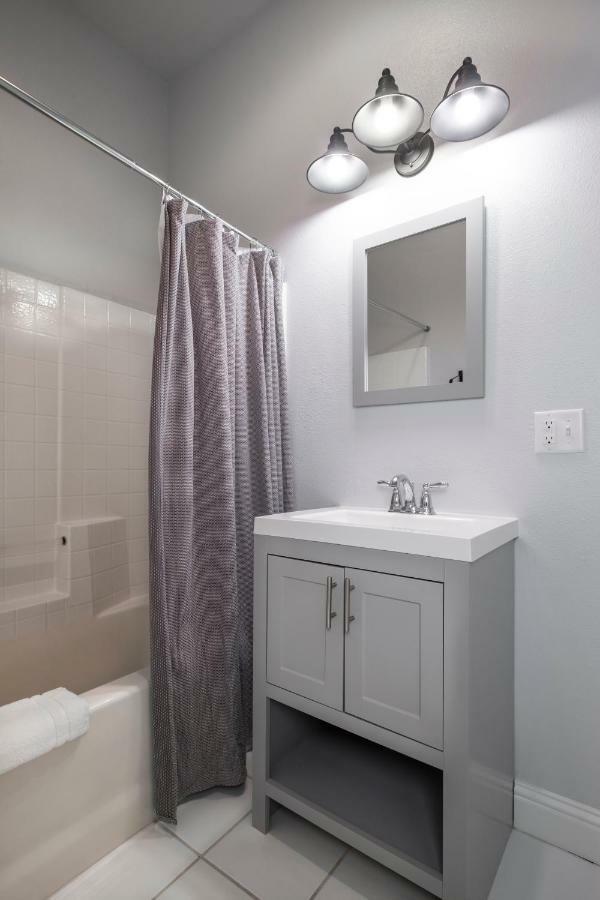 Hounds Tooth Inn Oakhurst Extérieur photo