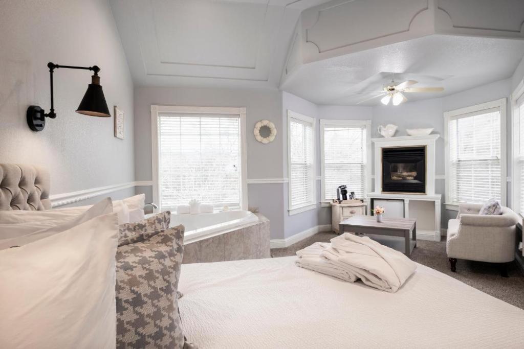 Hounds Tooth Inn Oakhurst Extérieur photo