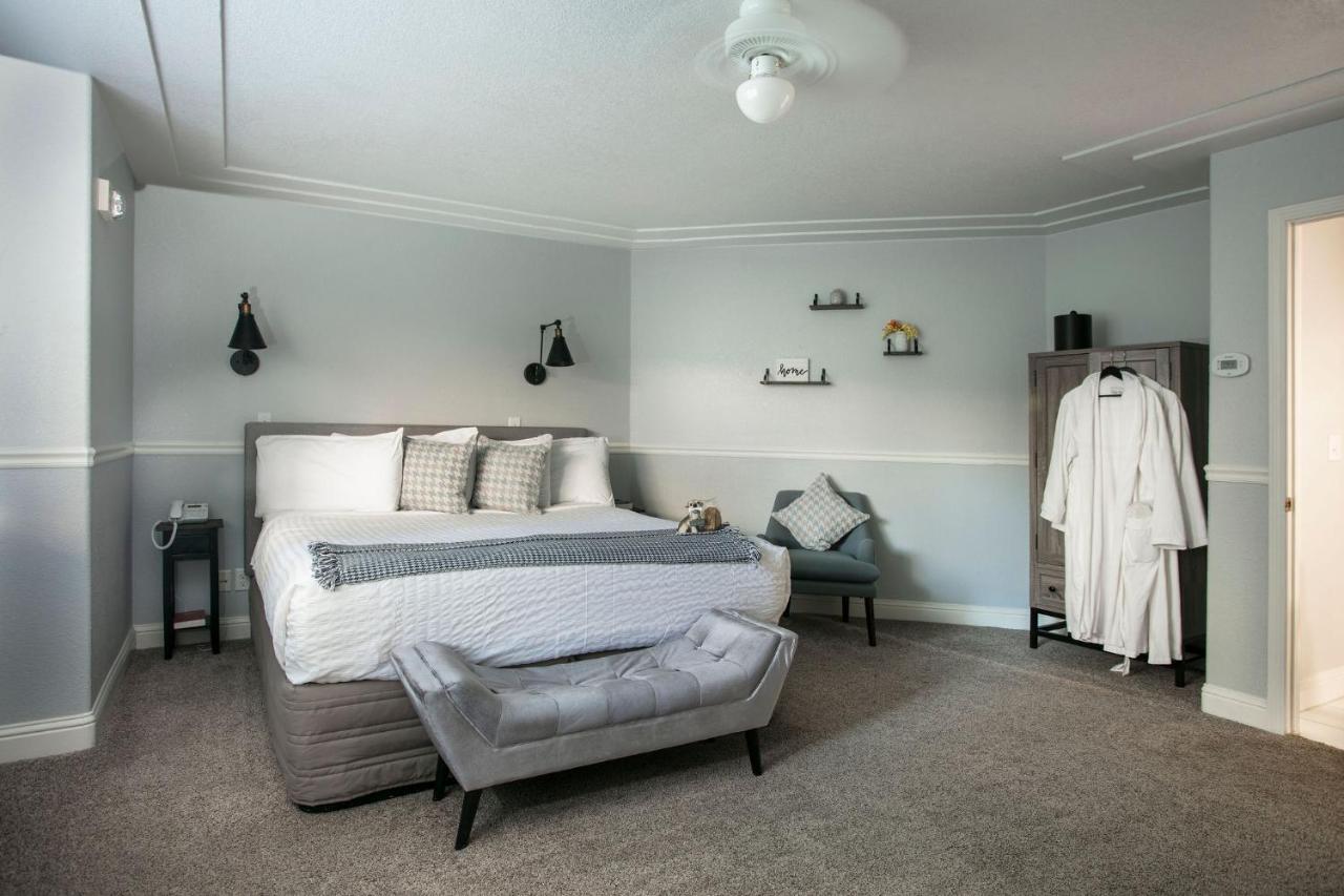 Hounds Tooth Inn Oakhurst Extérieur photo