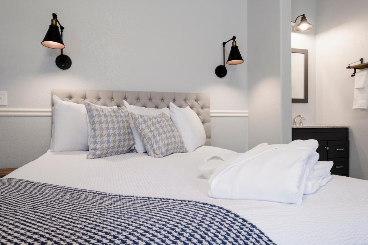 Hounds Tooth Inn Oakhurst Extérieur photo